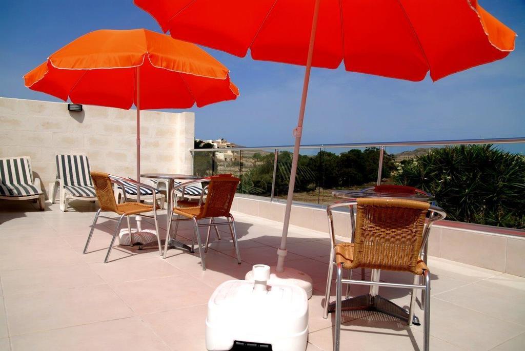 Anna Karistu Accommodation Kerċem Exterior foto