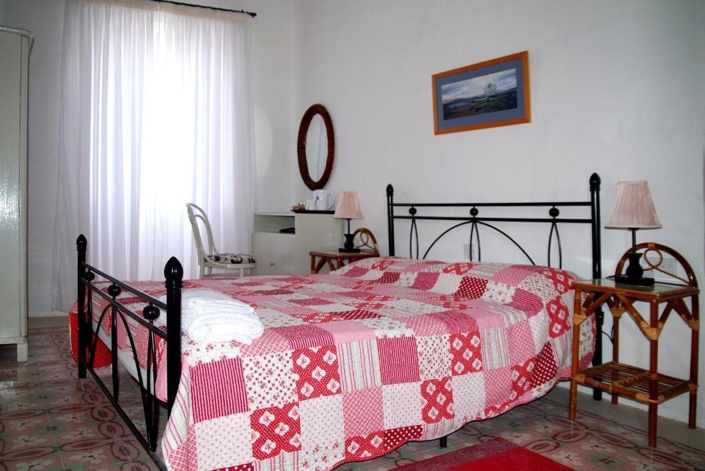 Anna Karistu Accommodation Kerċem Zimmer foto