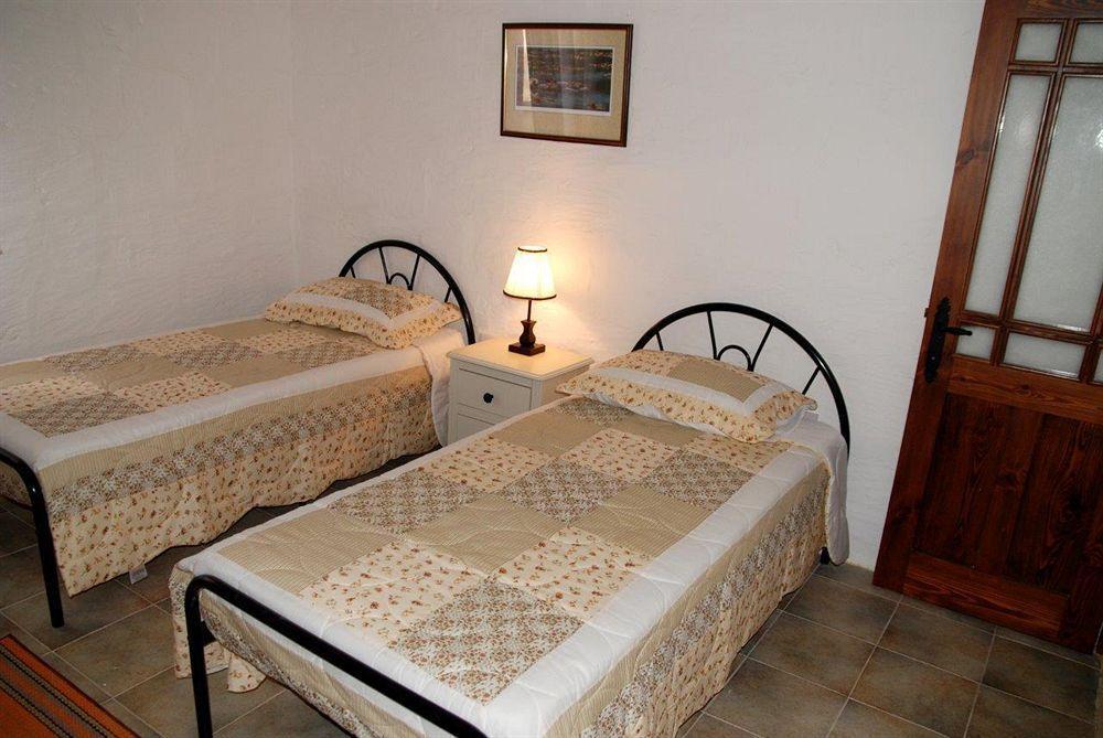 Anna Karistu Accommodation Kerċem Exterior foto