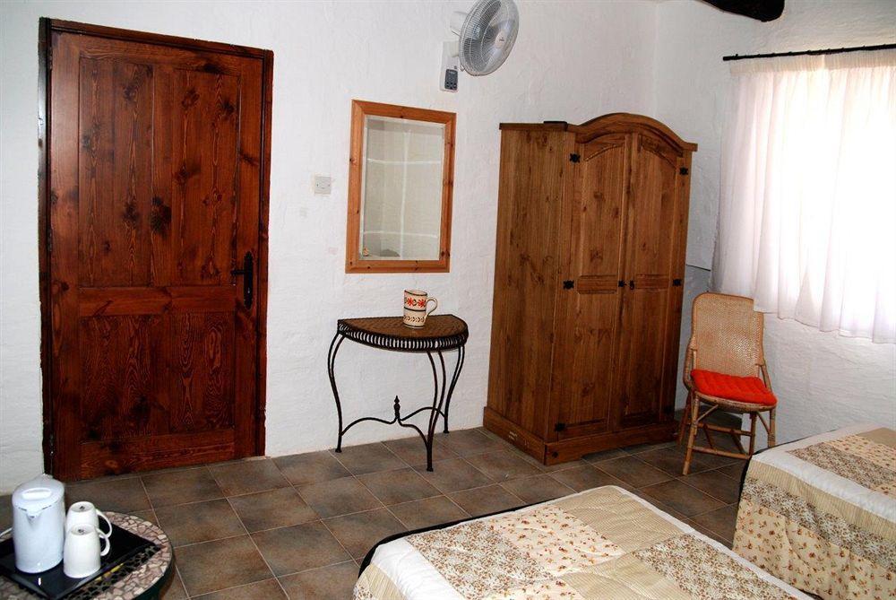 Anna Karistu Accommodation Kerċem Exterior foto